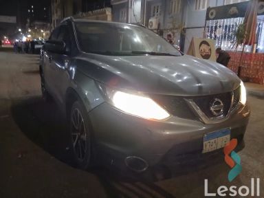 نيسان قشقاي اوتوماتك مستعملة رمادي داكن موديل 2016