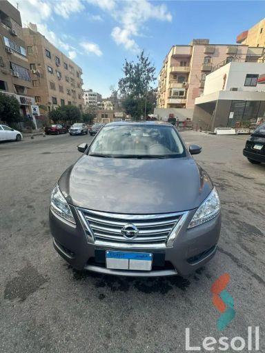 نيسان سنترا اوتوماتك مستعملة رمادي داكن موديل 2023