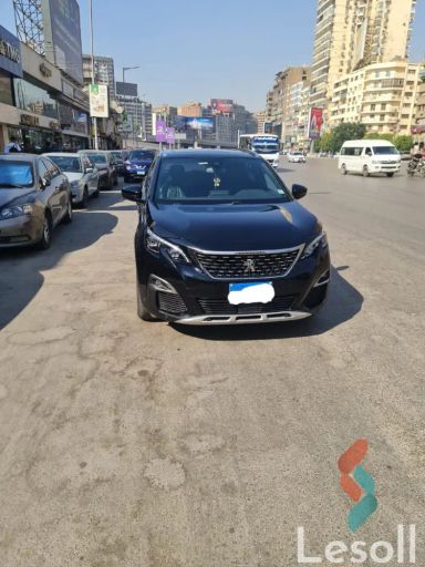 بيجو 3008 مانيوال مستعملة أسود موديل 2019