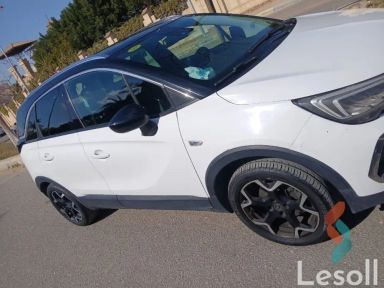 أوبل كروس لاند اوتوماتك مستعملة أبيض موديل 2021