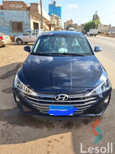 هيونداي إلنترا اوتوماتك مستعملة أزرق موديل 2020