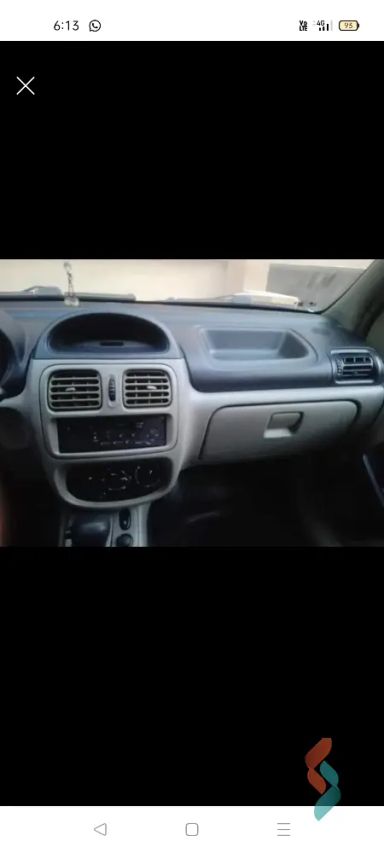 رينو كليو اوتوماتك مستعملة أخضر موديل 2005