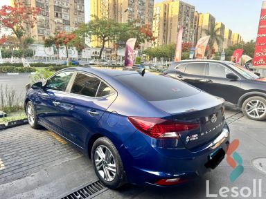 هيونداي إلنترا اوتوماتك مستعملة كحلي موديل 2025