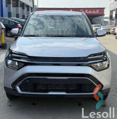 كيا كارينز اوتوماتك جديدة فضي موديل 2025