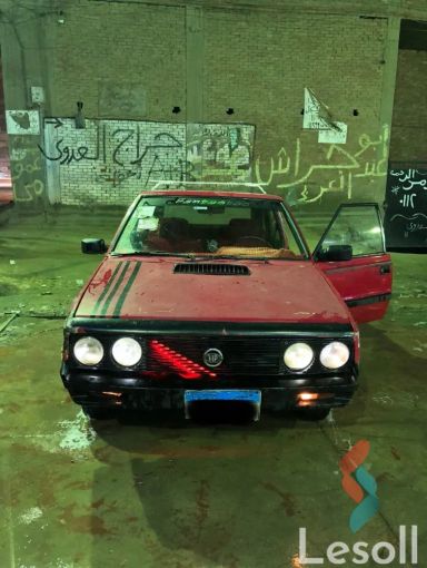 فيات 128 مانيوال مستعملة أحمر موديل 1991