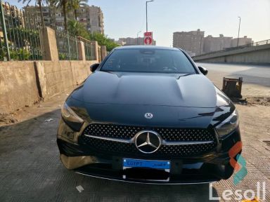 مرسيدس بنز ايه ١٨٠ اوتوماتك جديدة أسود موديل 2023