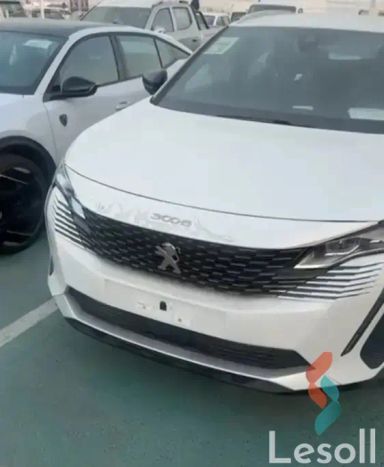 بيجو 3008 اوتوماتك جديدة أبيض موديل 2025