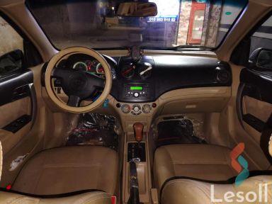 شيفروليه افيو اوتوماتك مستعملة فضي موديل 2013