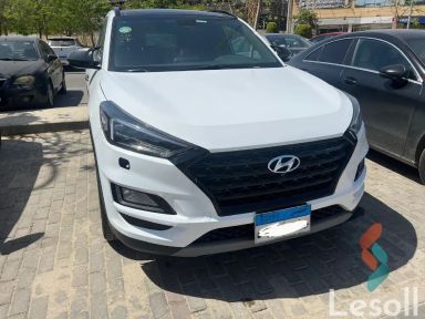 هيونداي توسان اوتوماتك مستعملة أبيض موديل 2020