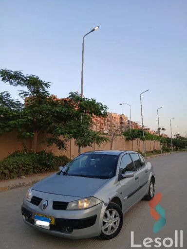 رينو ميجان اوتوماتك مستعملة فضي موديل 2006