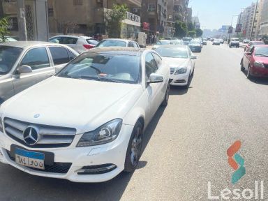 مرسيدس بنز ١٨٠ سي اوتوماتك مستعملة أبيض موديل 2013