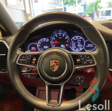 Porsche cayenne automatic used white model 2021