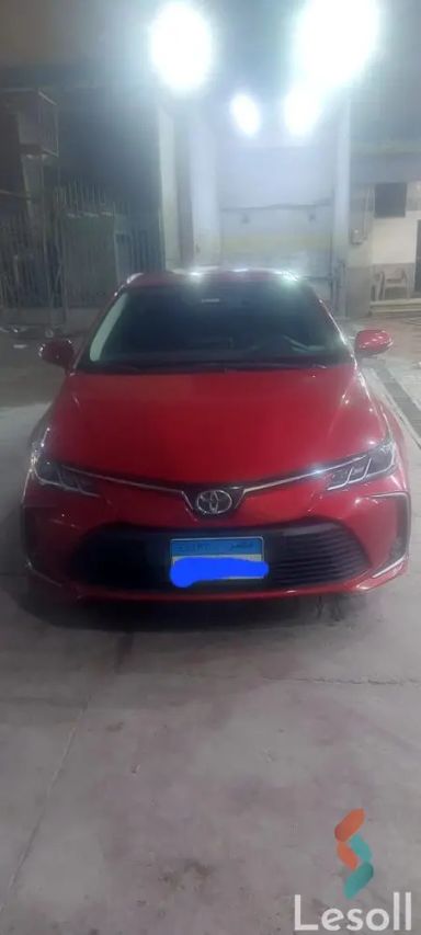 تويوتا كورولا اوتوماتك مستعملة أحمر موديل 2020