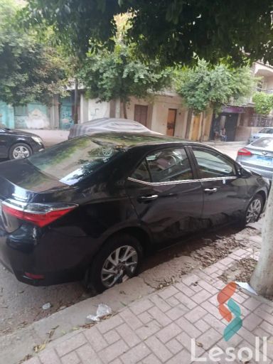 تويوتا كورولا اوتوماتك مستعملة أسود موديل 2017