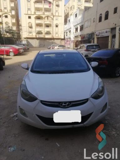 هيونداي إلنترا مانيوال مستعملة أبيض موديل 2012