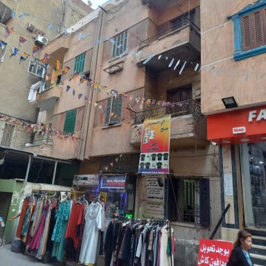 شقة للبيع بمساحة 240 متر و 14 غرف في الزيتون القاهرة