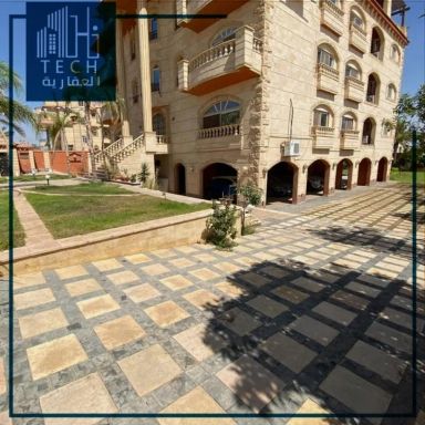 فيلا للبيع بمساحة 2,800 متر و 10 غرف في العبور القليوبية