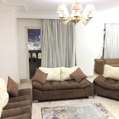 شقة للايجار الشهري بمساحة 180 متر و 3 غرف في العجوزة الجيزة