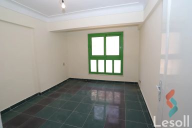 عياده للايجار السنوي بمساحة 50 متر في كامب شيزار الاسكندرية 