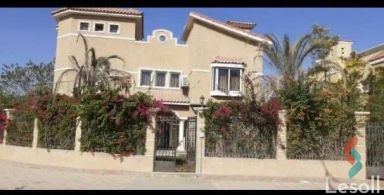 فيلا للبيع بمساحة 964 متر و 4 غرف في  مدينة الشروق القاهرة