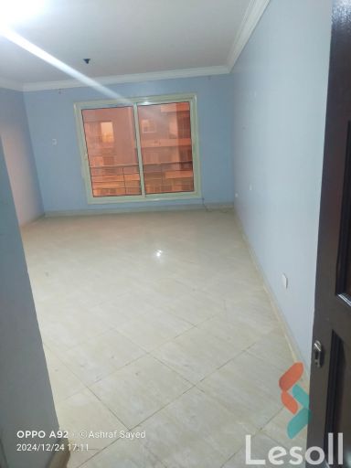 شقة للايجار الشهري بمساحة 130 متر و 3 غرف في حدائق اكتوبر الجيزة