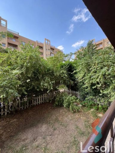 شقة بحديقة للايجار الشهري بمساحة 82 متر و غرفتان في مدينتي القاهرة