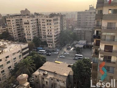 بنتهاوس للبيع بمساحة 220 متر و 3 غرف في  الدقى الجيزة