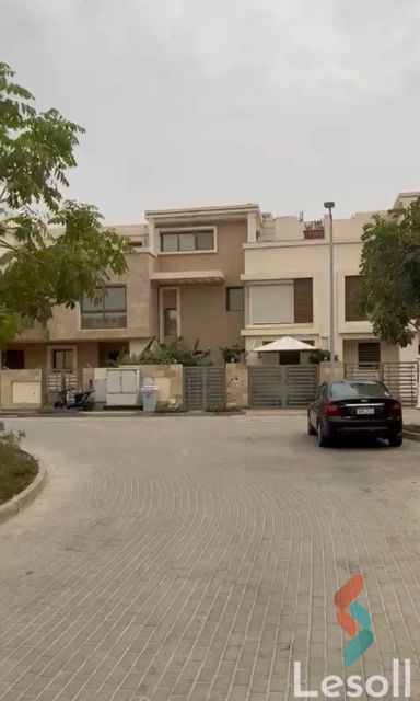 تاون هاوس للبيع بمساحة 240 متر و 4 غرف في  التجمع الخامس القاهرة