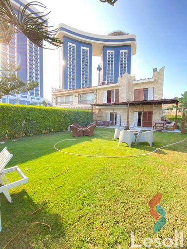 فيلا للبيع بمساحة 240 متر و 5 غرف في  قسم مارينا العلمين السياحي مطروح