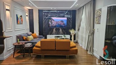 شقة للبيع بمساحة 200 متر و 4 غرف في  مدينتي القاهرة