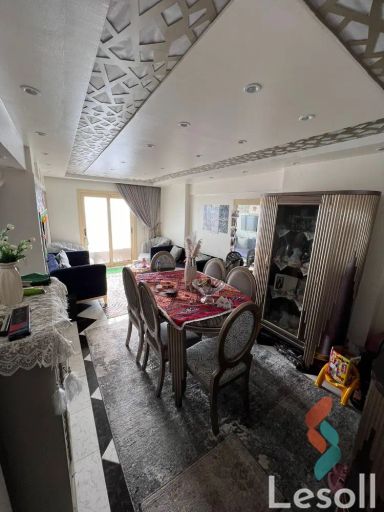 شقة للبيع بمساحة 90 متر و غرفتان في  محرم بك الاسكندرية