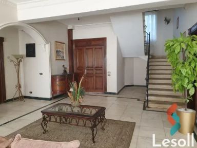 فيلا للبيع بمساحة 1,140 متر و 5 غرف في  الشيخ زايد الجيزة