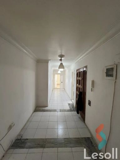 مكتب للبيع بمساحة 100 متر في القاهرة 