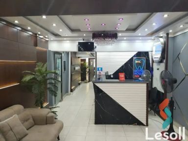 مكتب للايجار الشهري بمساحة 135 متر في ميامي الاسكندرية 