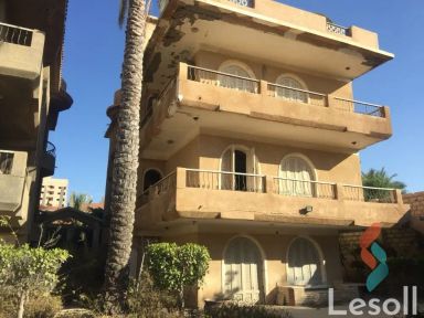 فيلا للبيع بمساحة 620 متر و 4 غرف في  العجمي الاسكندرية