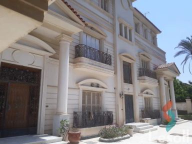 تاون هاوس للبيع بمساحة 1,380 متر و 10 غرف في  مدينة الشروق القاهرة