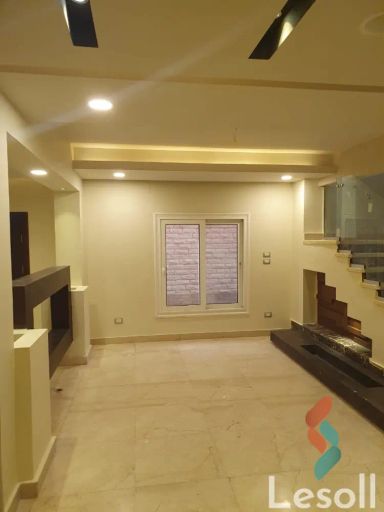 دوبلكس للبيع بمساحة 330 متر و 6 غرف في  التجمع الخامس - القاهرة الجديدة القاهرة