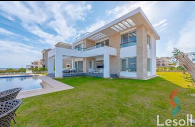 فيلا للبيع بمساحة 375 متر و 9 غرف في  الغردقة البحر الأحمر