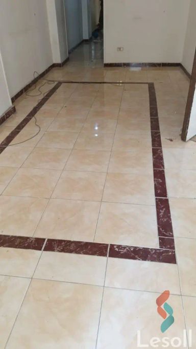 شقة للايجار السنوي بمساحة 100 متر و غرفتان في سيدى بشر الاسكندرية