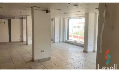 محل للبيع بمساحة 700 متر في البحيرة 