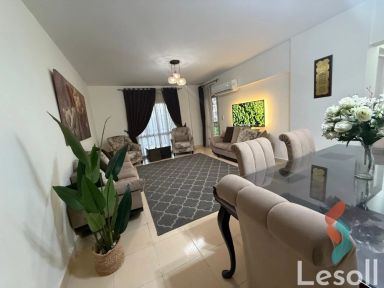 شقة للايجار الشهري بمساحة 99 متر و غرفتان في الرحاب القاهرة