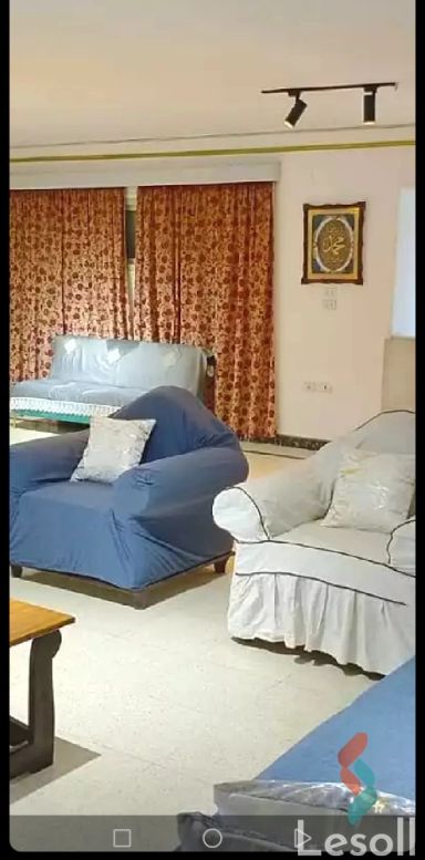 شقة للبيع بمساحة 450 متر و 4 غرف في  العجوزة الجيزة