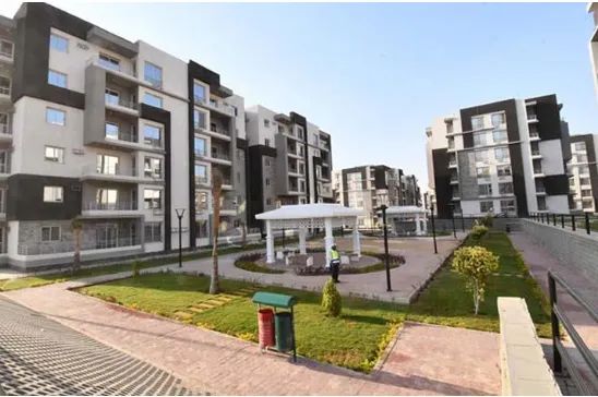 إيجابيات وسلبيات السكن في الدور الأرضي والروف