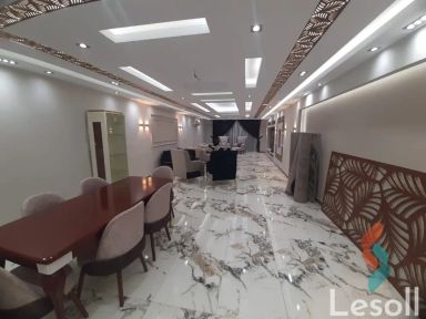 شقة   للايجار بمساحة 230 متر و 3 غرف في المهندسين الجيزة