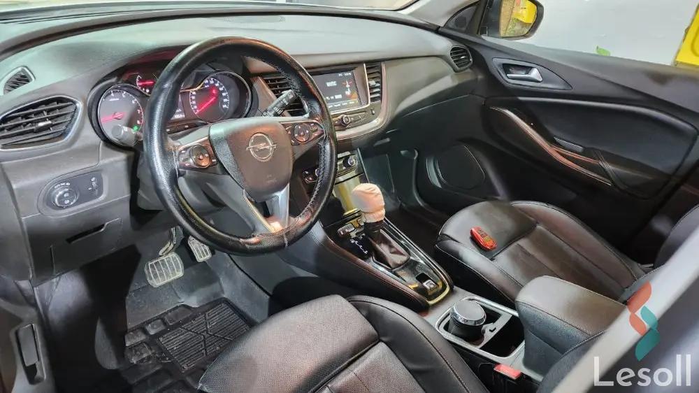 أوبل جراند لاند اوتوماتك مستعملة أبيض موديل 2019 - صورة 3