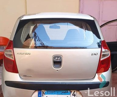 Hyundai i10 automatic used gold model 2013