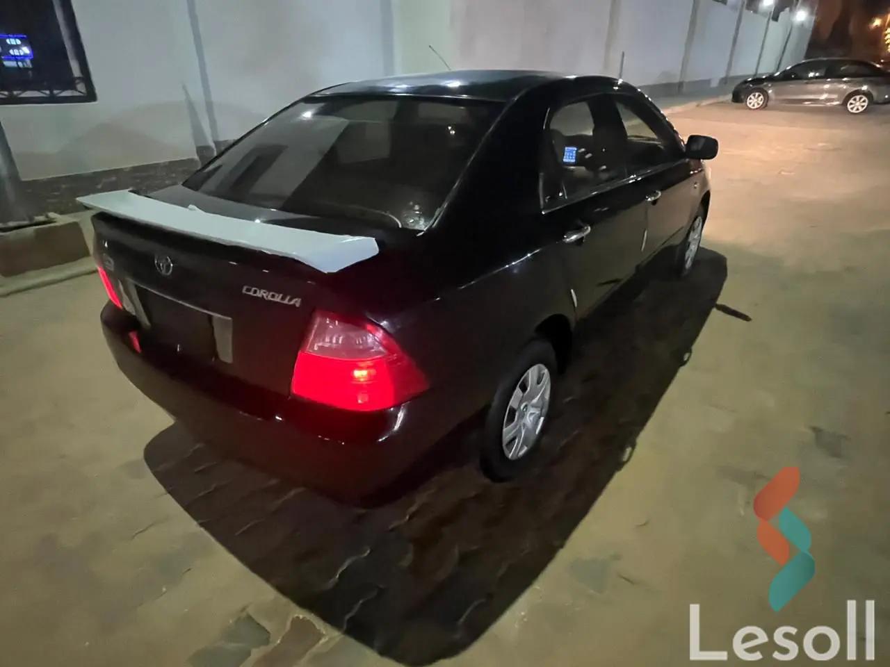 تويوتا كورولا اوتوماتك مستعملة أسود موديل 2005 - صورة 2