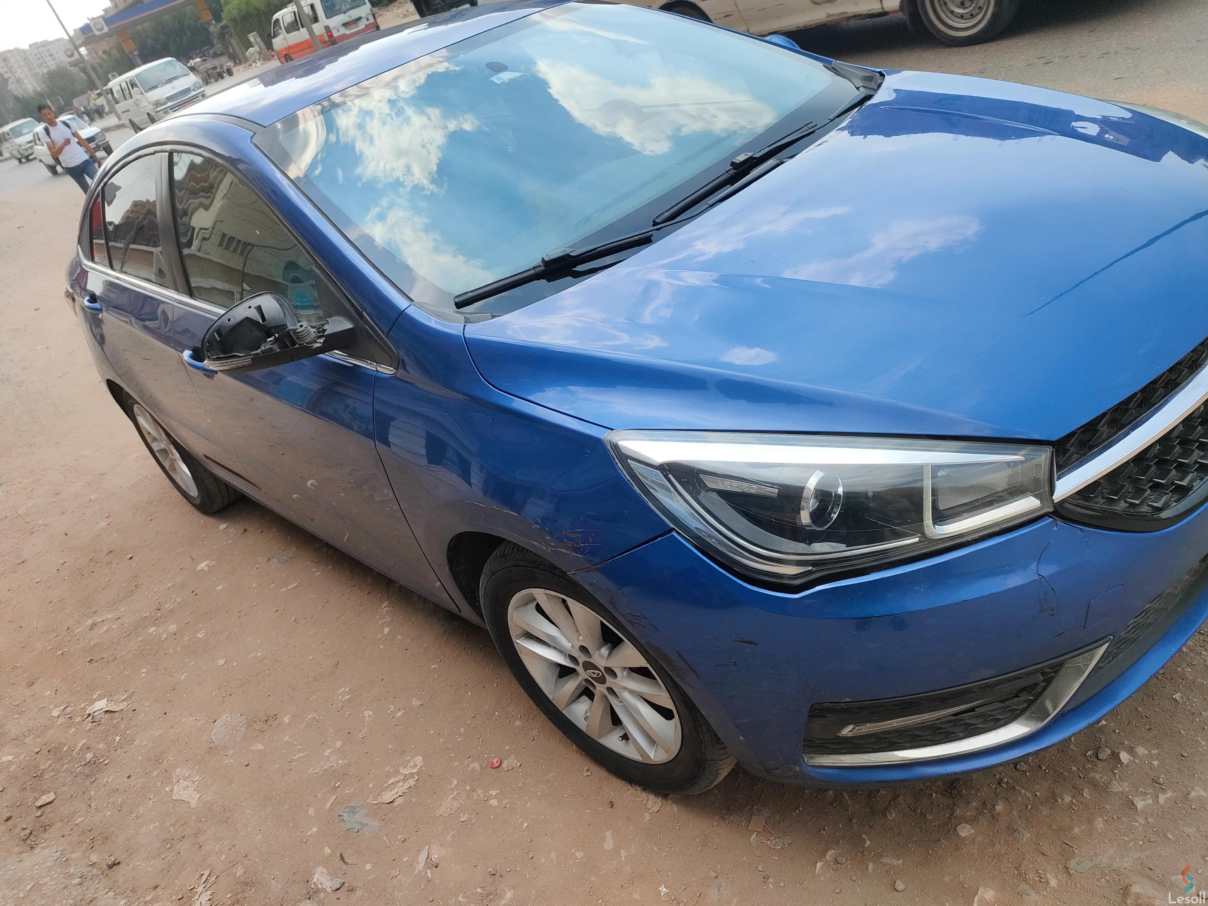 شيري أريزو 5 اوتوماتك مستعملة أزرق موديل 2020 - صورة 4