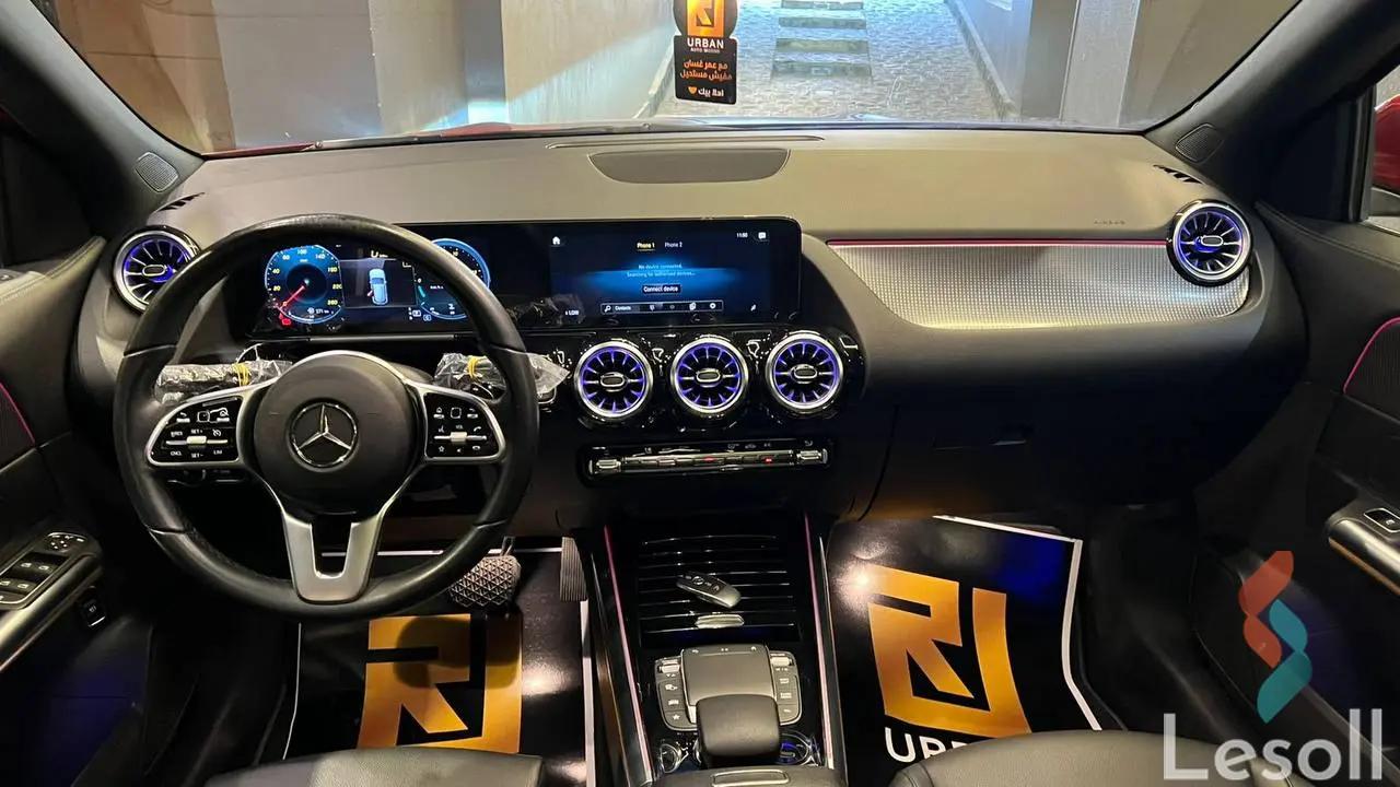 مرسيدس بنز سي ال اي ٢٠٠ اوتوماتك مستعملة أحمر موديل 2022 - صورة 4