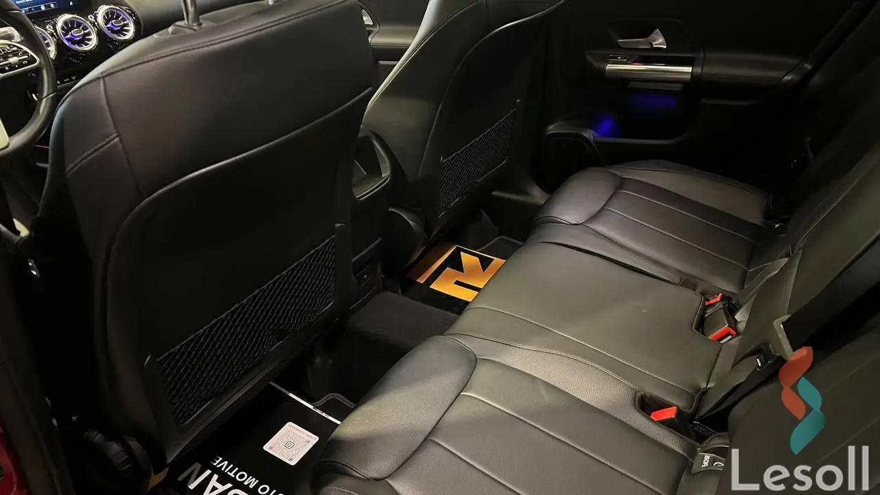 مرسيدس بنز سي ال اي ٢٠٠ اوتوماتك مستعملة أحمر موديل 2022 - صورة 3